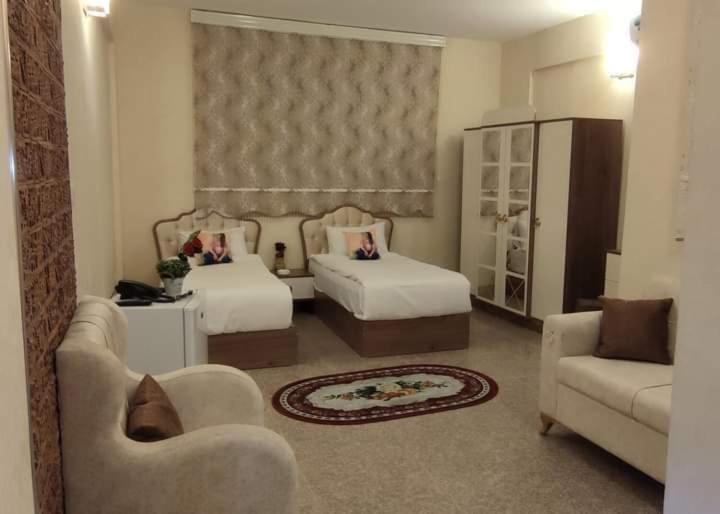 Italian House Hotel Baghdad Exterior photo