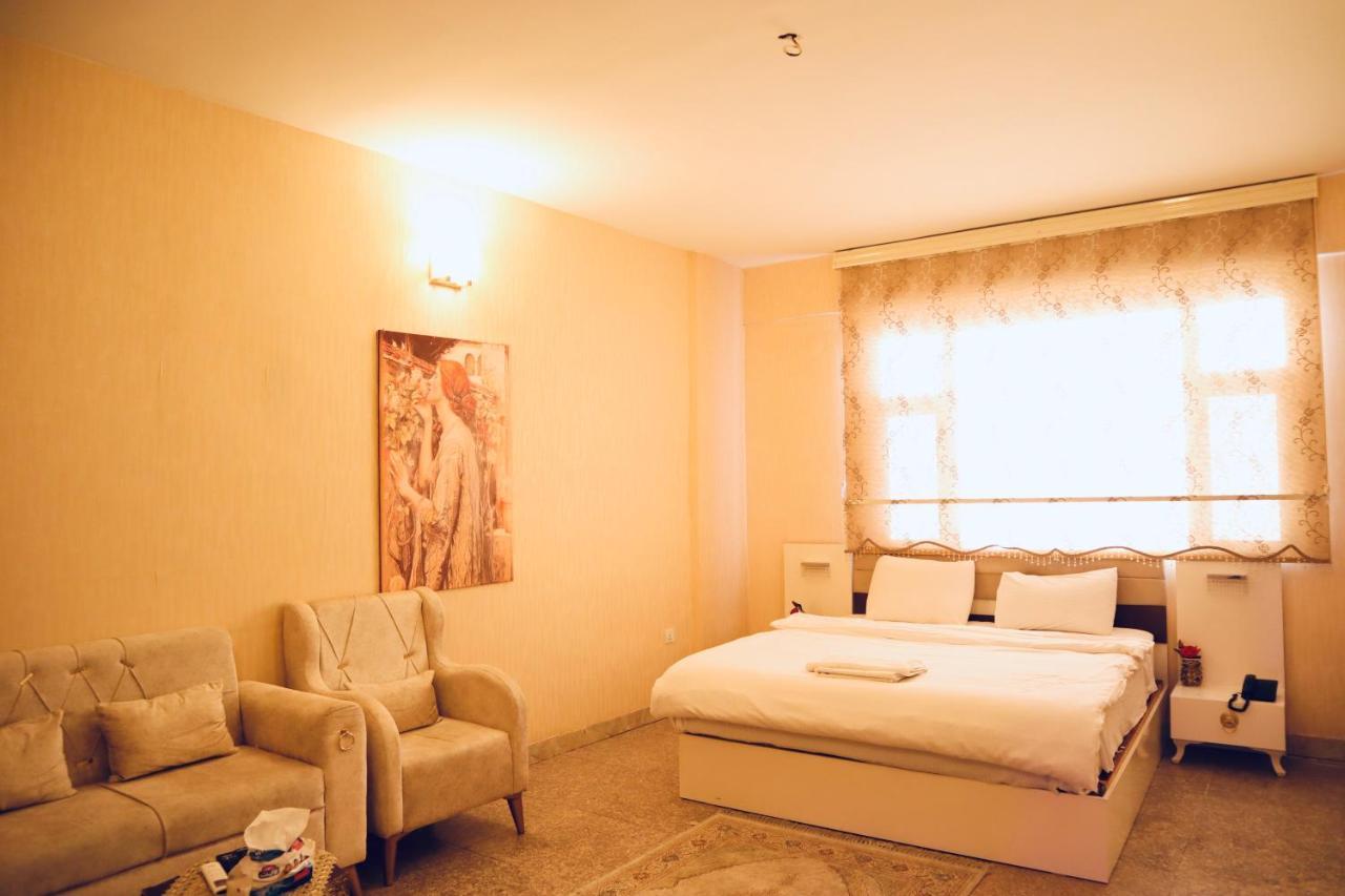 Italian House Hotel Baghdad Exterior photo